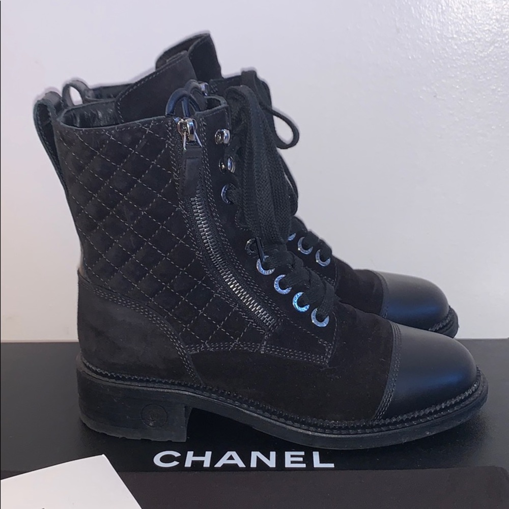 Chanel suede leather boots - Picture 2 of 10